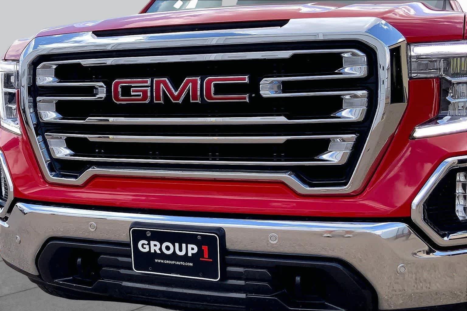 Certified Used 2021 Cardinal Red GMC SLT image 30