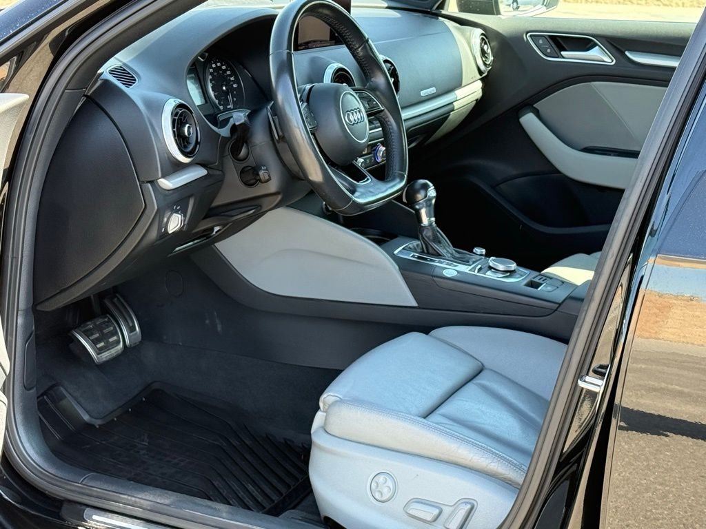 Certified Used 2018 Mythos Black Metallic Audi 1.4T Premium image 6
