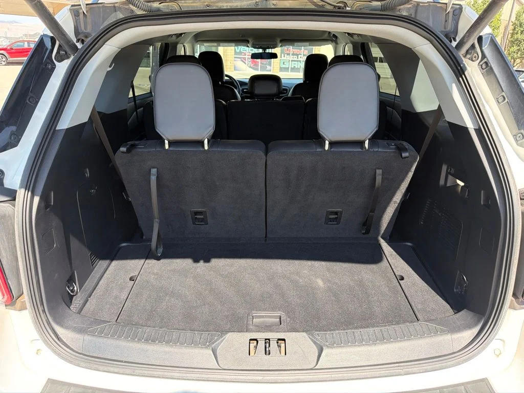 Used 2022 White Ford XLT image 23