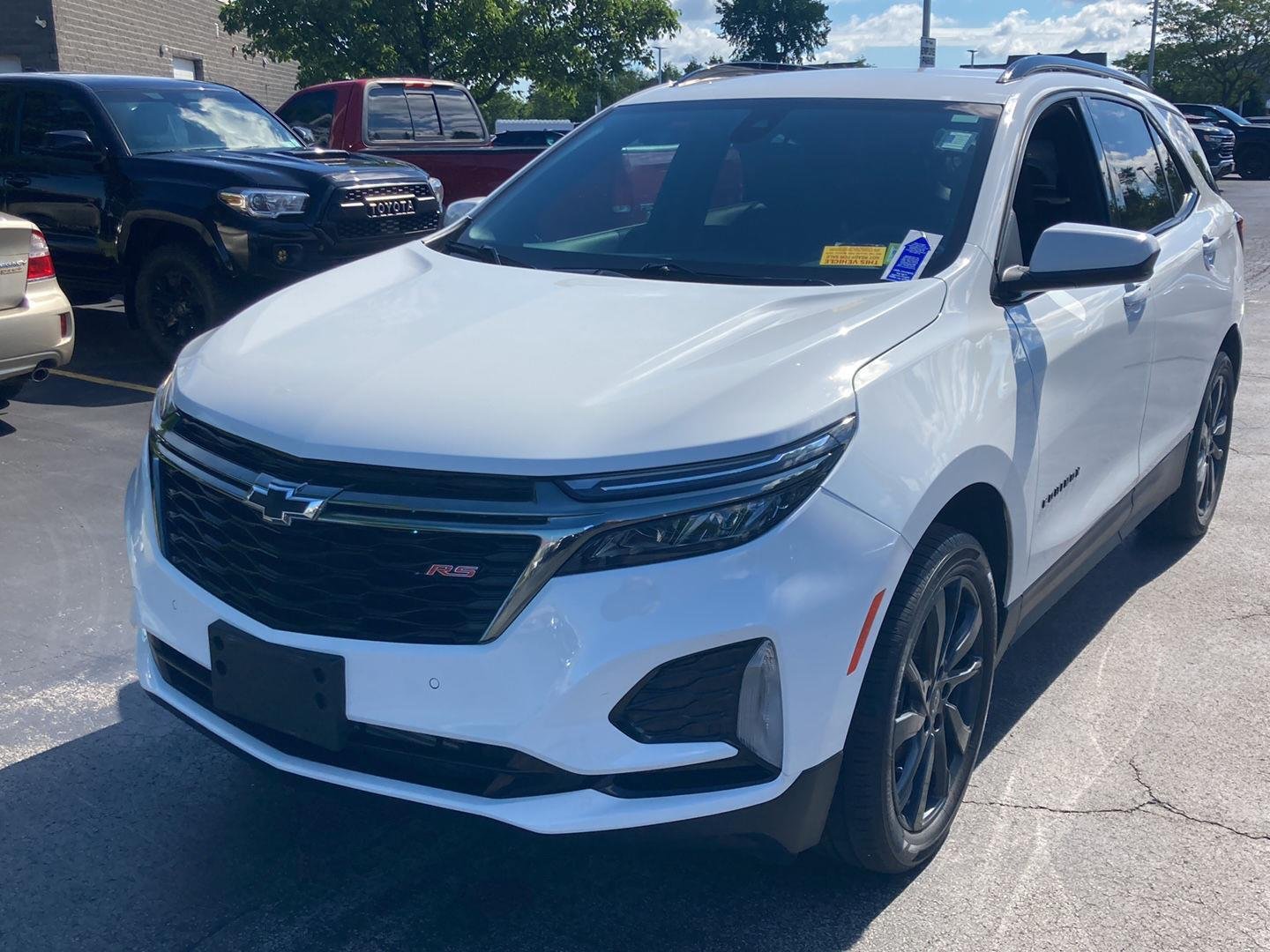 Used 2023 Summit White Chevrolet RS image 3