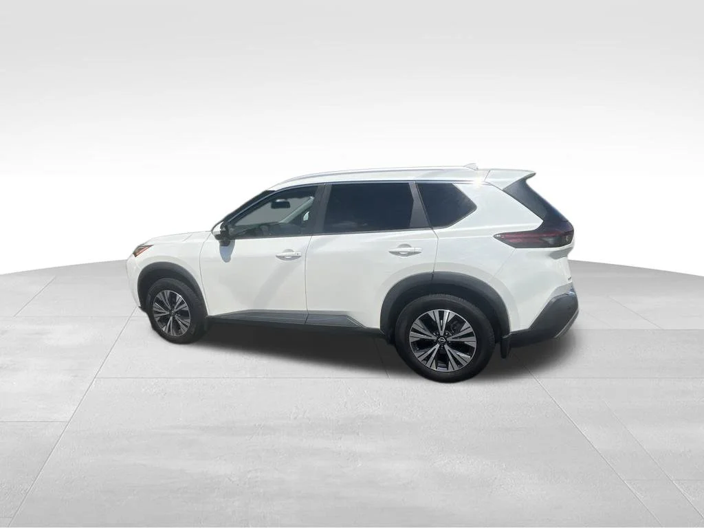 Used 2023 White Nissan SV image 29