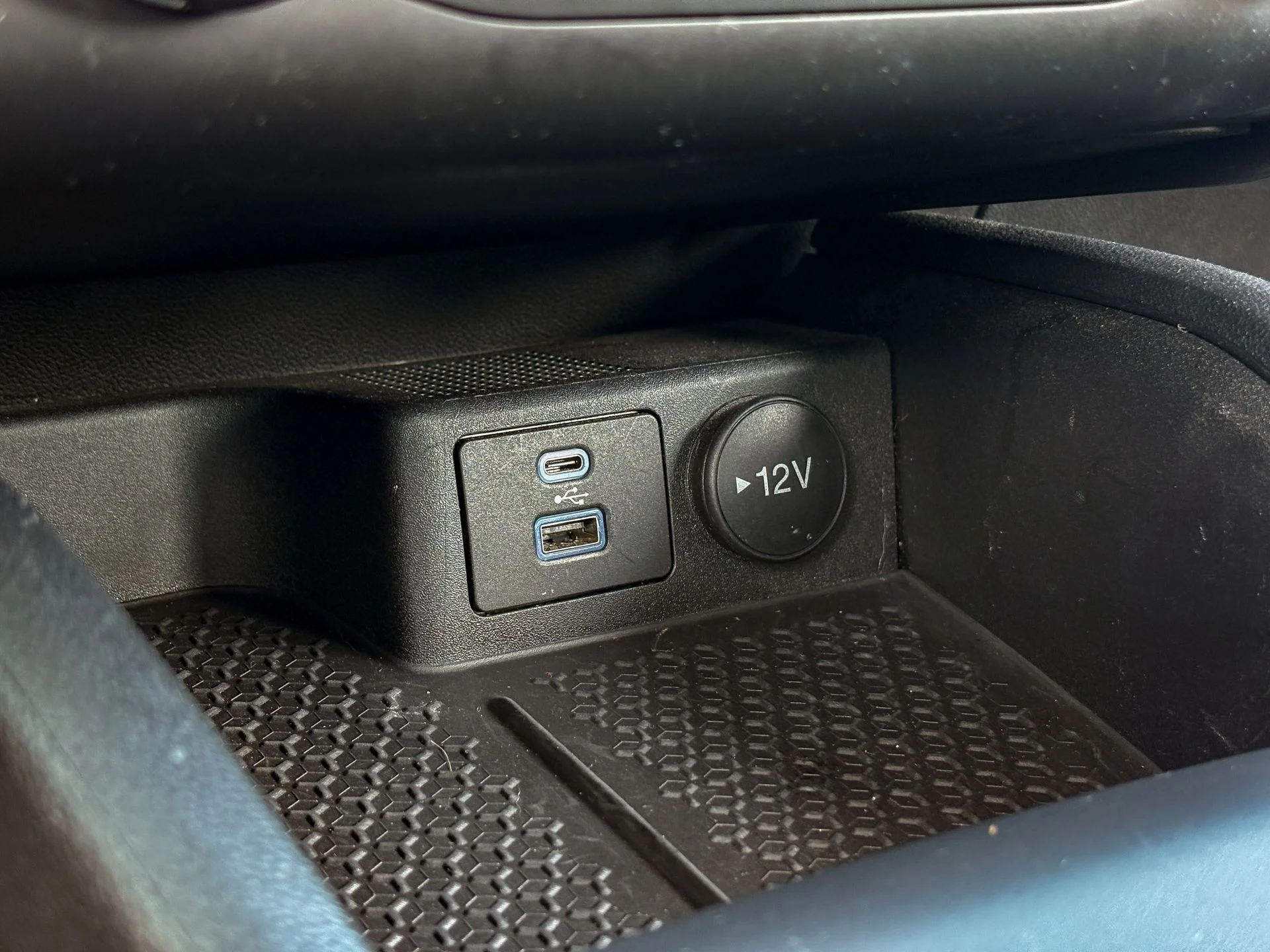 Used 2022 Black Ford Base image 33