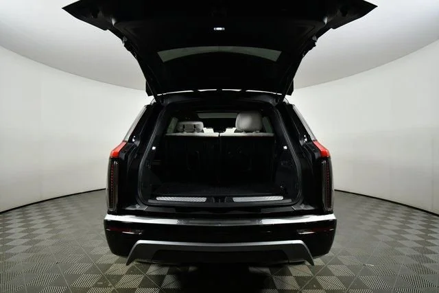 2026 Cadillac VISTIQ Luxury - Photo 16