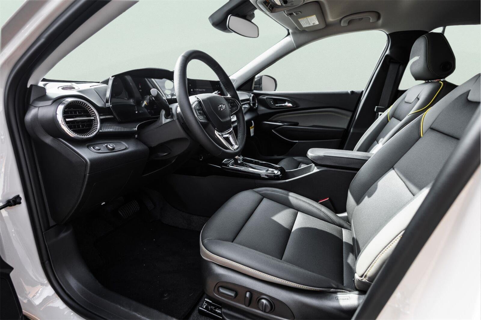2026 Chevrolet Trax Activ - Photo 11