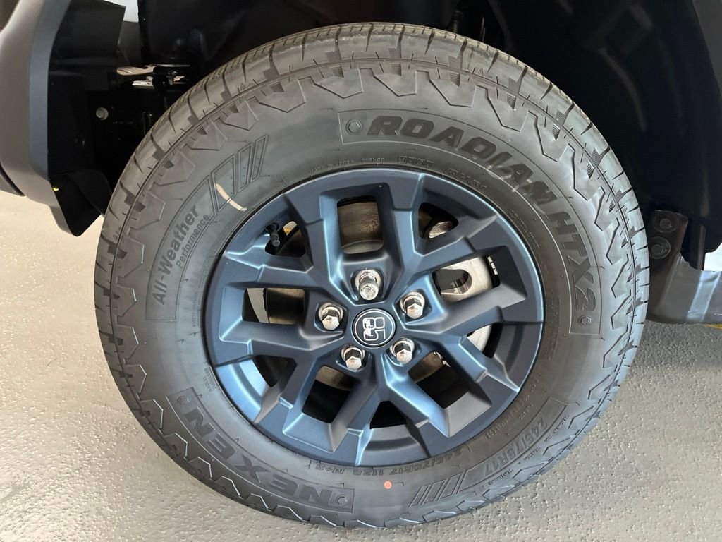 New 2026 Bright White Clear-Coat Exterior Paint Jeep 85th Anniversary Edition image 6