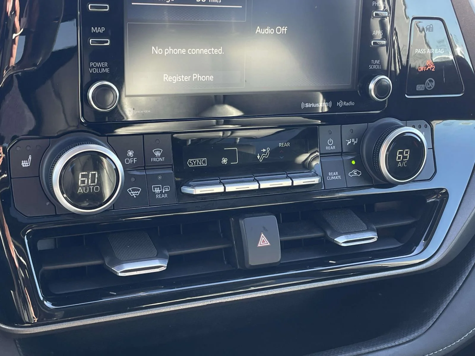 Used 2020 Magnetic Gray Metallic Toyota XLE image 18