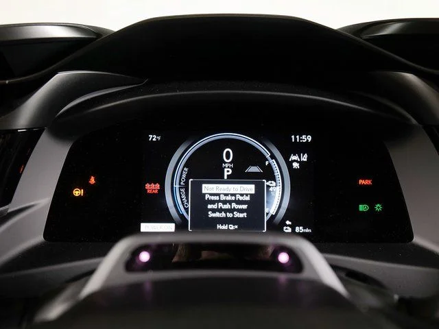 Used 2023  Lexus 450e Luxury image 19