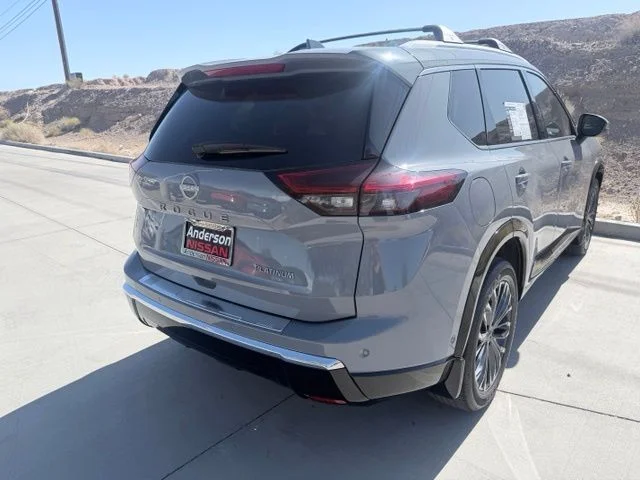 2025 Nissan Rogue Platinum - Photo 8