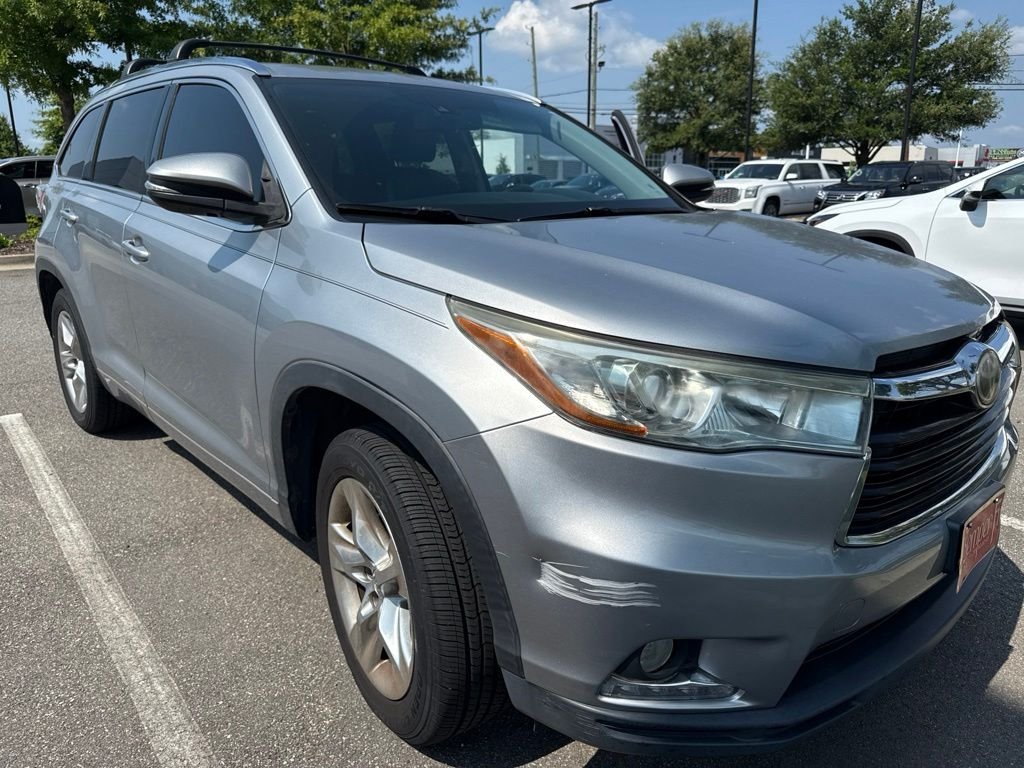 Used 2014 Silver Toyota Limited image 1