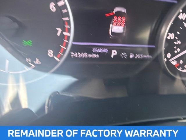 Used 2022 Gray Nissan SV image 5
