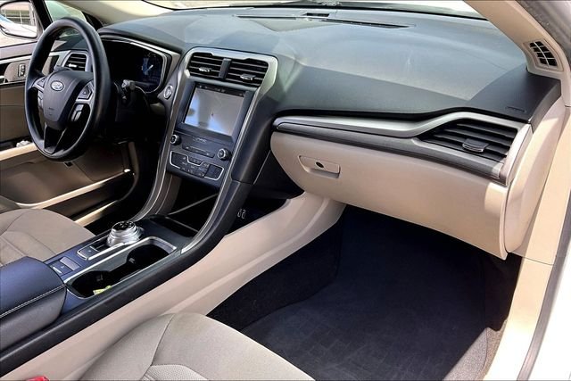 Used 2019 White Ford SE image 22