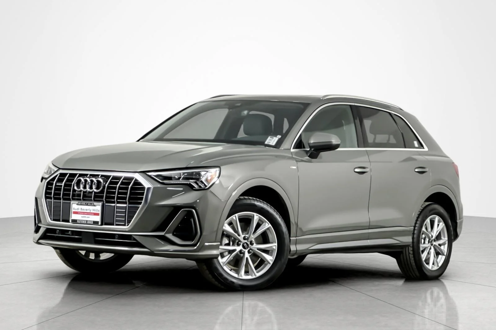 2023 Audi Q3 45 TFSI S Line Premium Plus quattro's photo