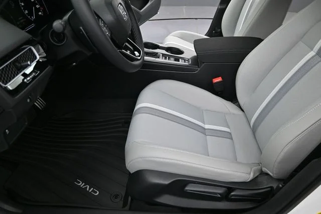 New 2026 Platinum White Pearl Honda 2WD Sport Hybrid image 23