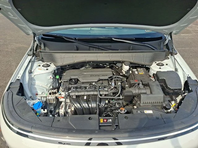 Used 2024 Gray Hyundai SEL image 27