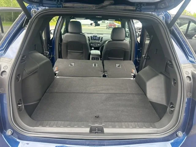 Used 2022 Blue Glow Metallic Chevrolet RS image 38