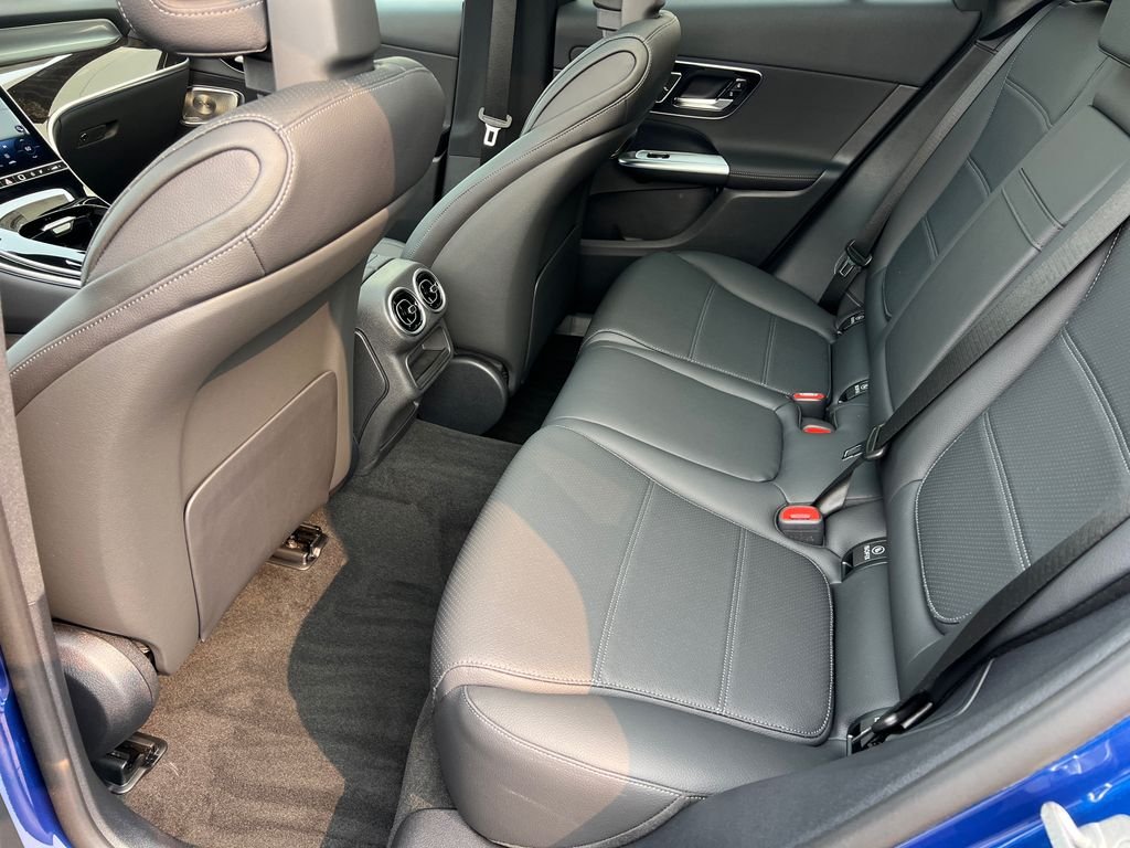 New 2026 Starling Blue Metallic Mercedes-Benz GLC 300 image 23