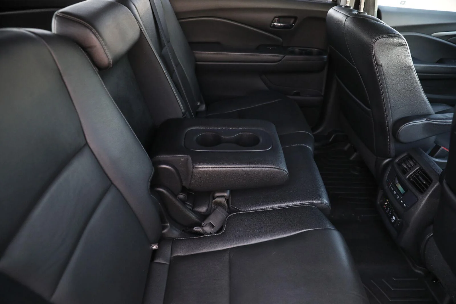 Used 2017 Crystal Black Pearl Honda EX-L image 40