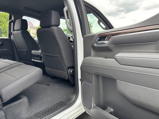New 2026 Summit White GMC Elevation image 34