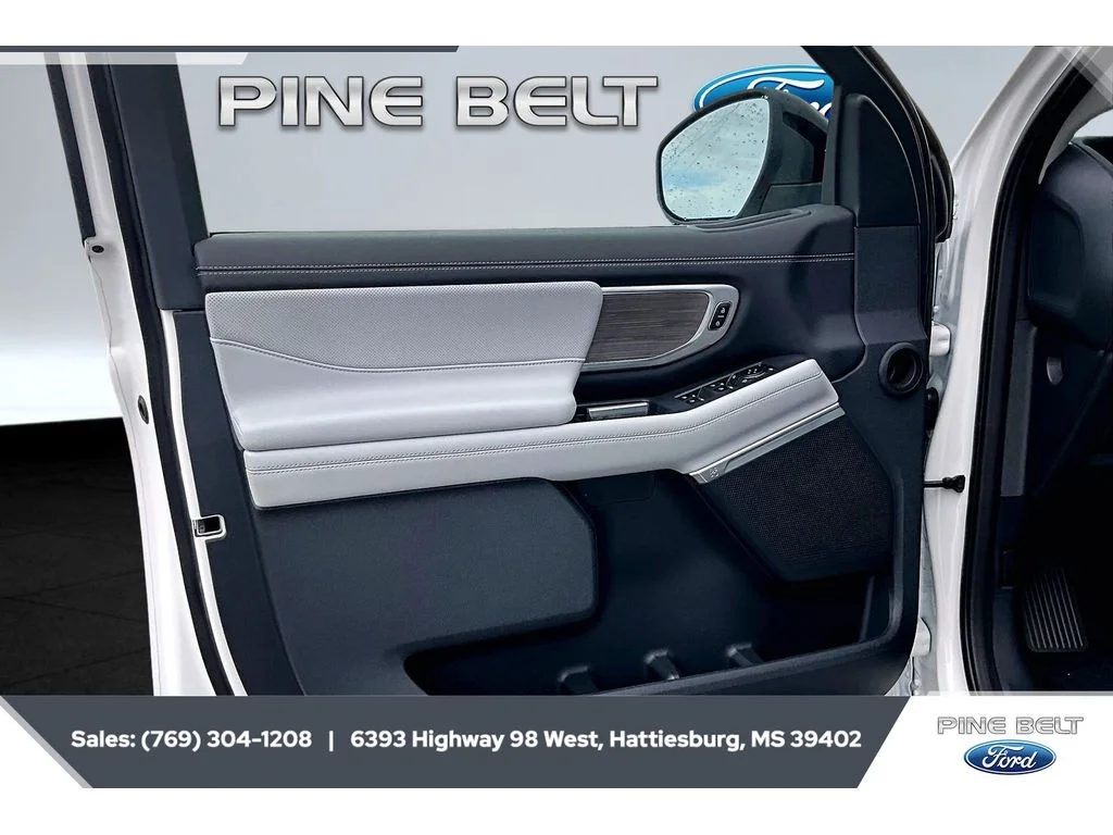 New 2026 Star White Metallic Tri-Coat Ford MAX Platinum® image 17