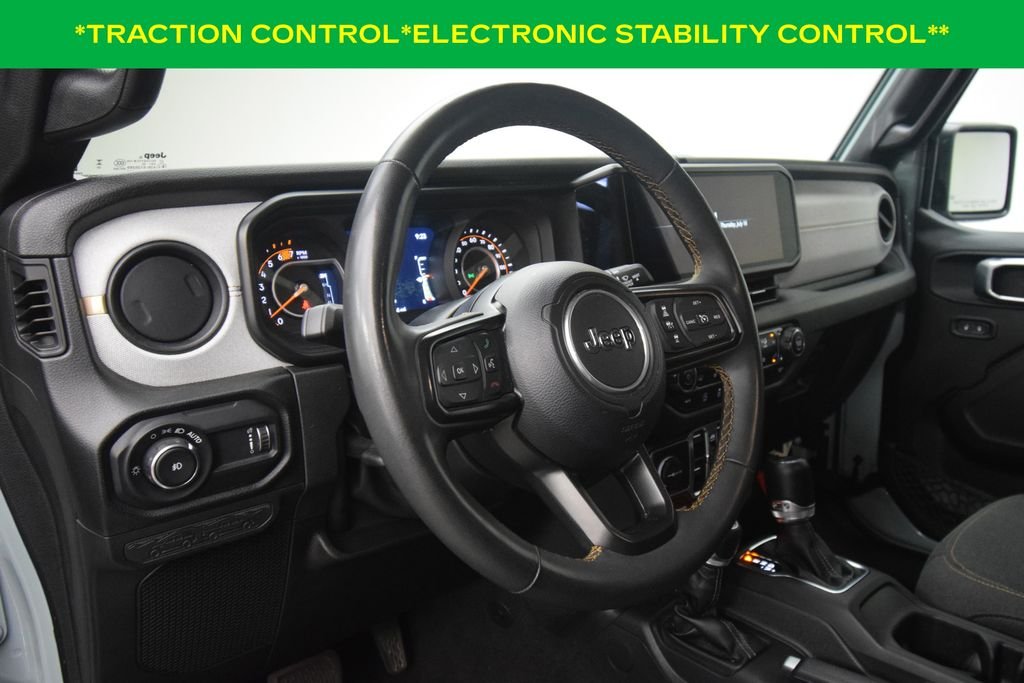 Used 2024 Earl Clearcoat Jeep Sport image 16