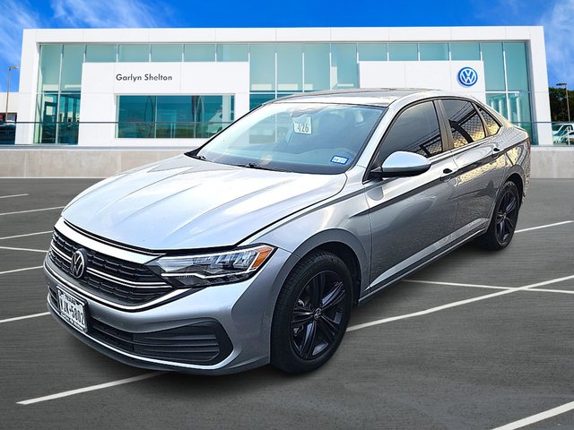 Pre-Owned 2024 Volkswagen Jetta 1.5L I-4 direct injection, DOHC, variable valve control, intercooled turbo, regular gasoline, engine with 158HP FWD 1.5T SE