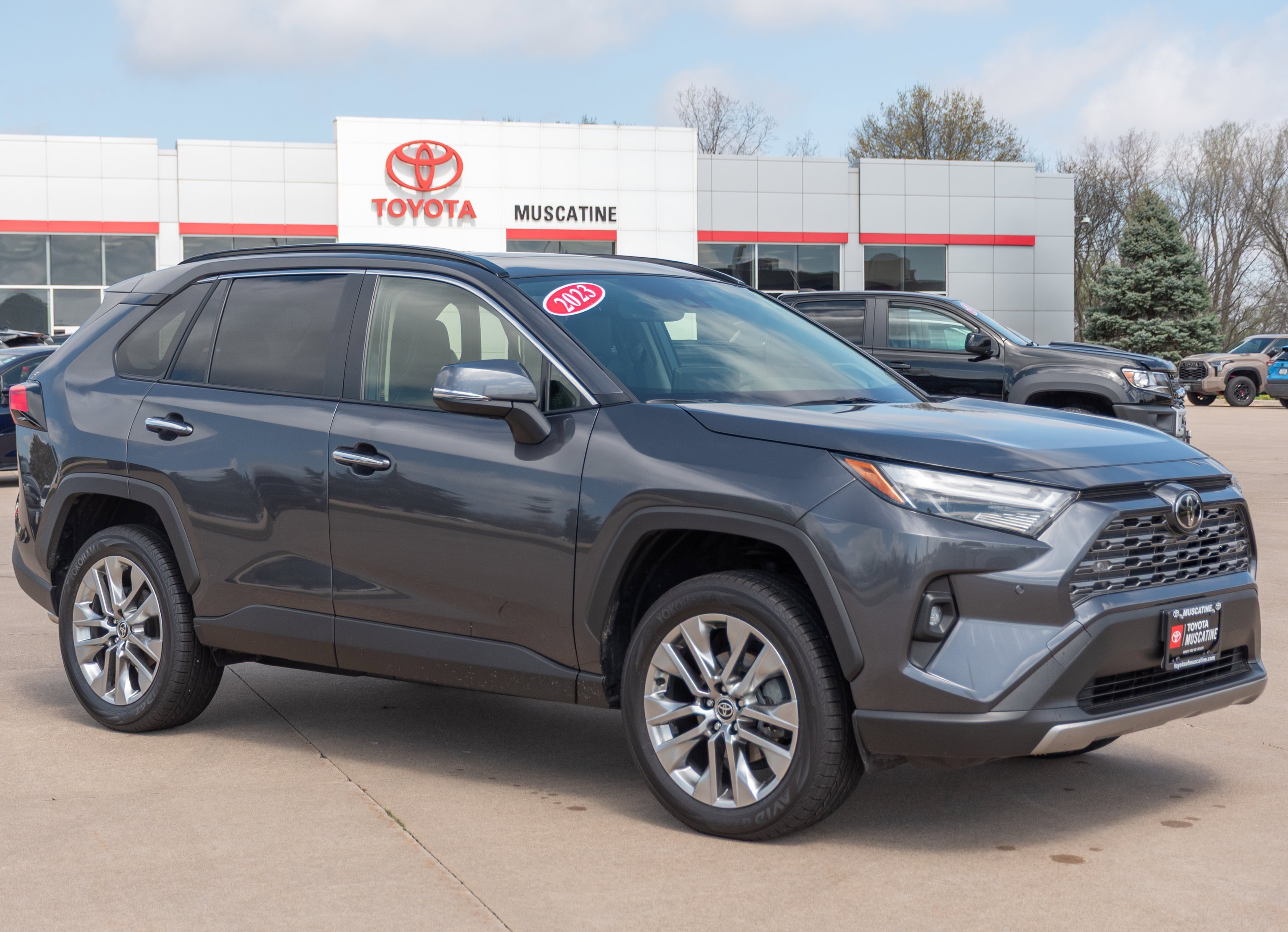 2023 Toyota RAV4 Limited AWD's photo