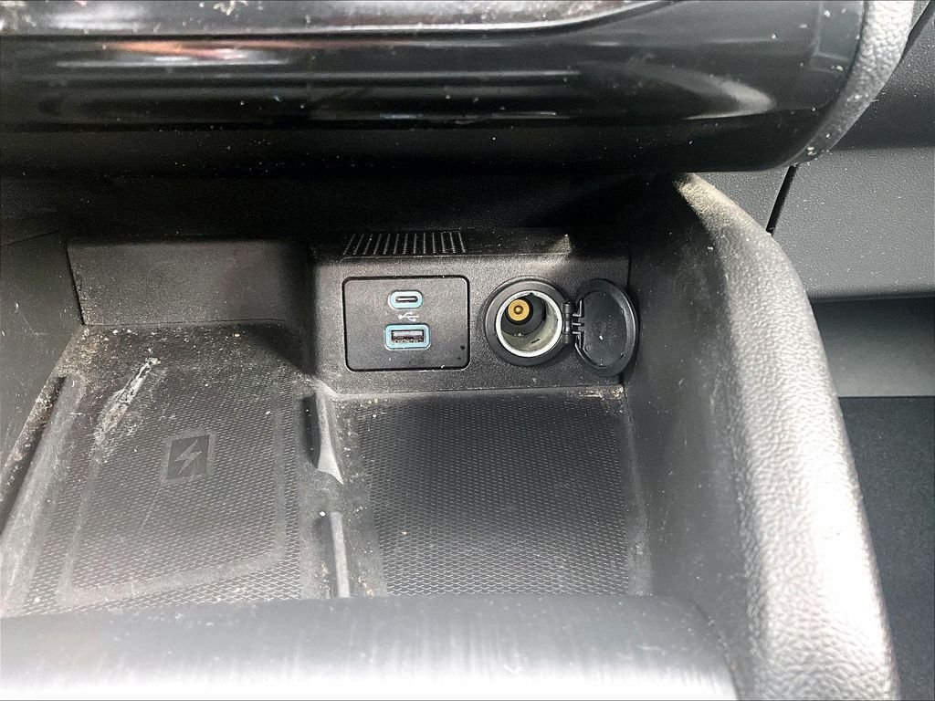 Used 2023 White Ford Platinum image 21