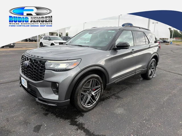 2025 Ford Explorer ST-Line