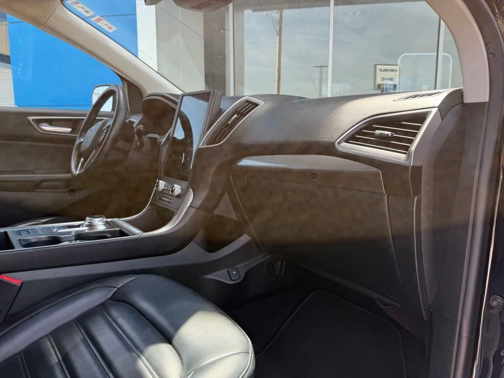 Used 2024 Black Ford SEL image 16