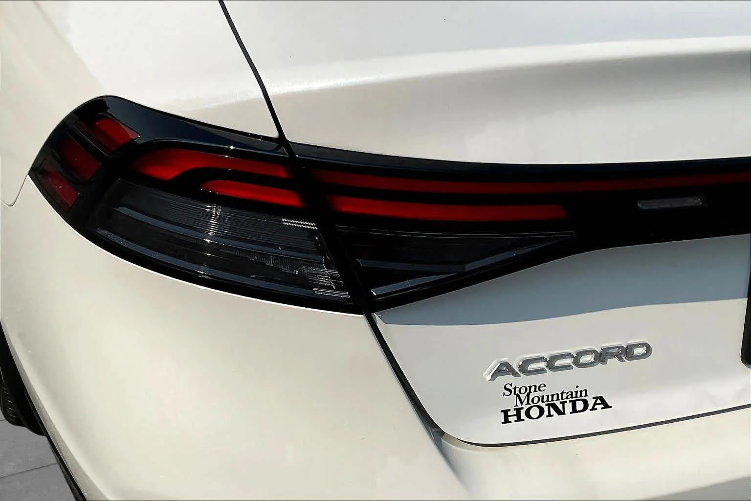 New 2026 Platinum White Pearl Honda EX-L image 14