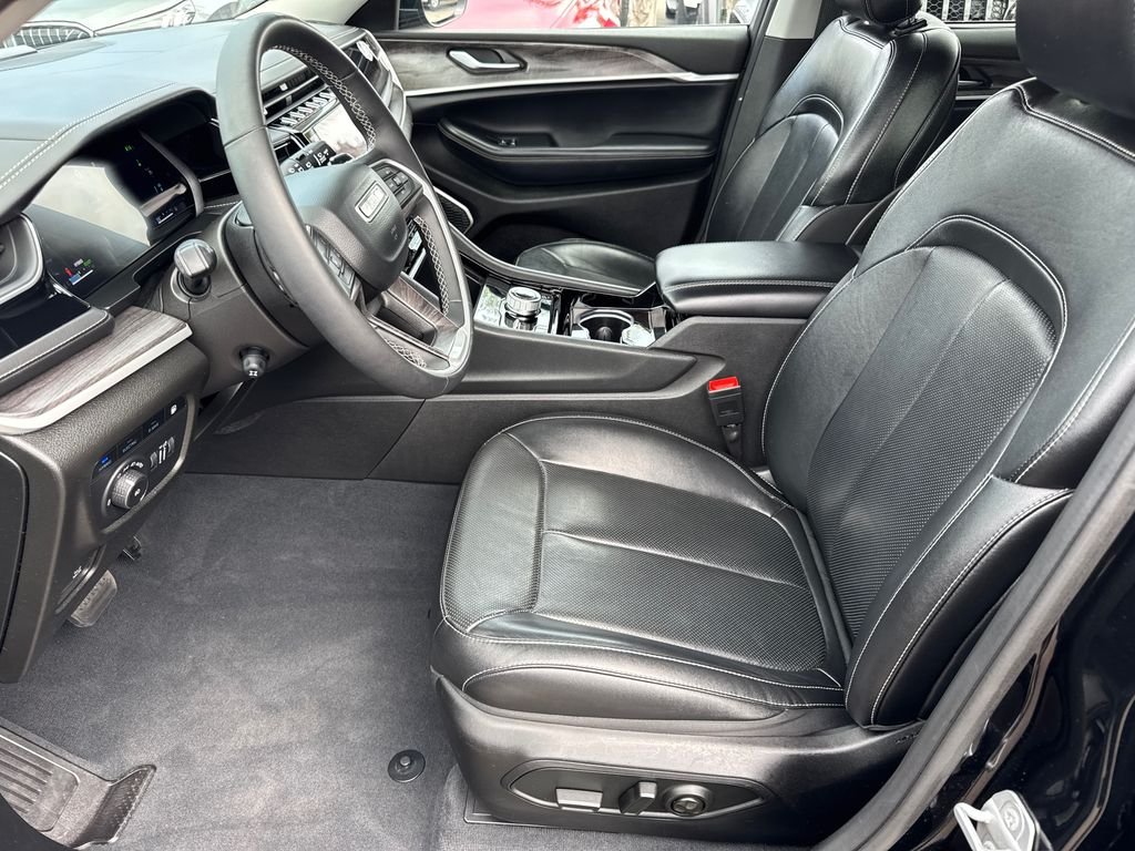 Used 2022 Black Jeep 4xe image 26