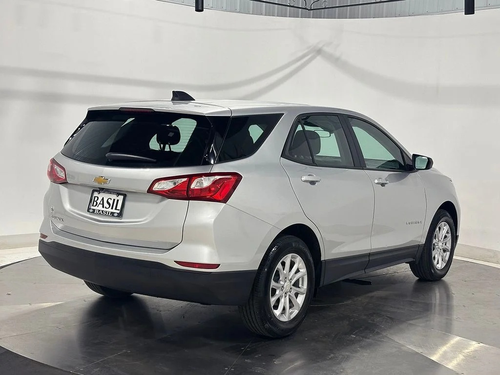 Used 2024 Blue Chevrolet LT image 11