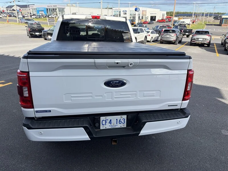 Used 2021 White Ford XL image 14