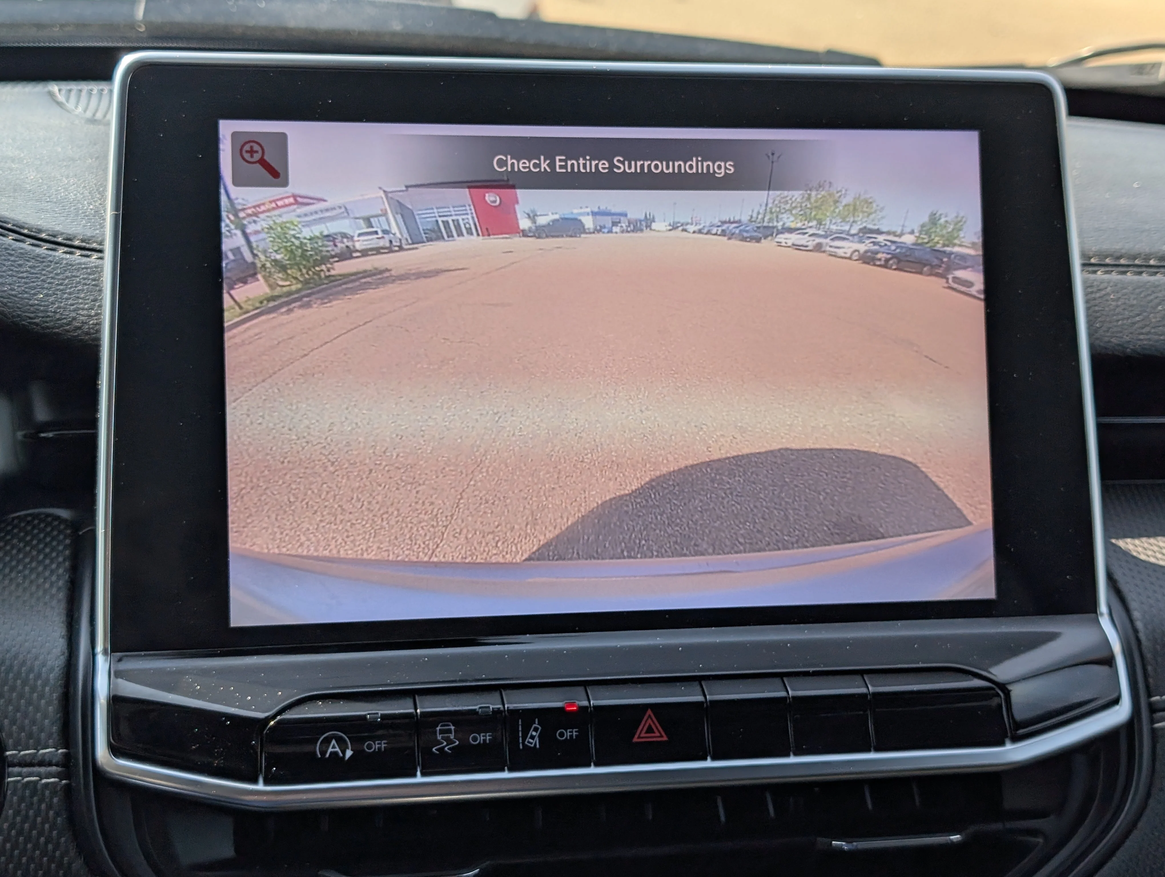 Used 2024 Silver Jeep Altitude image 28