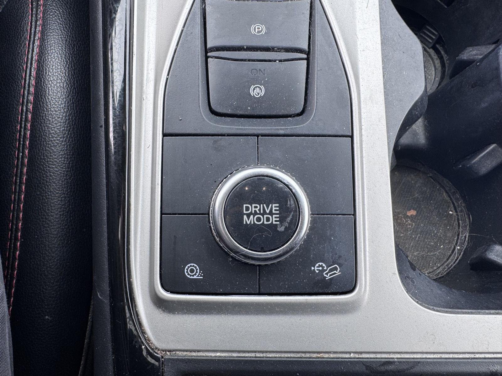 Used 2022 Forged Green Ford ST-Line image 18