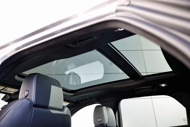 2026 Jaguar F-Pace R-Dynamic S - Photo 13