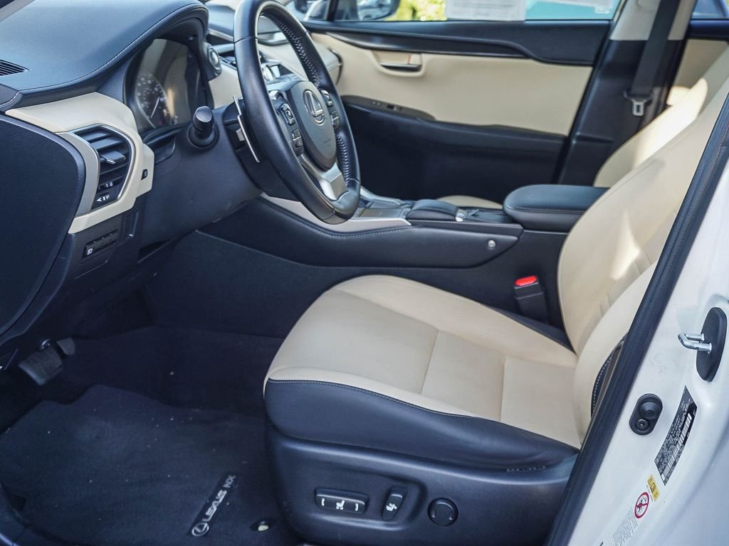 Used 2019 White Lexus 300 Base image 18