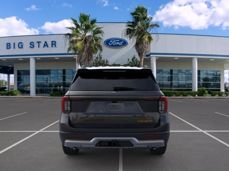 New 2026 Agate Black Metallic Ford Tremor image 5
