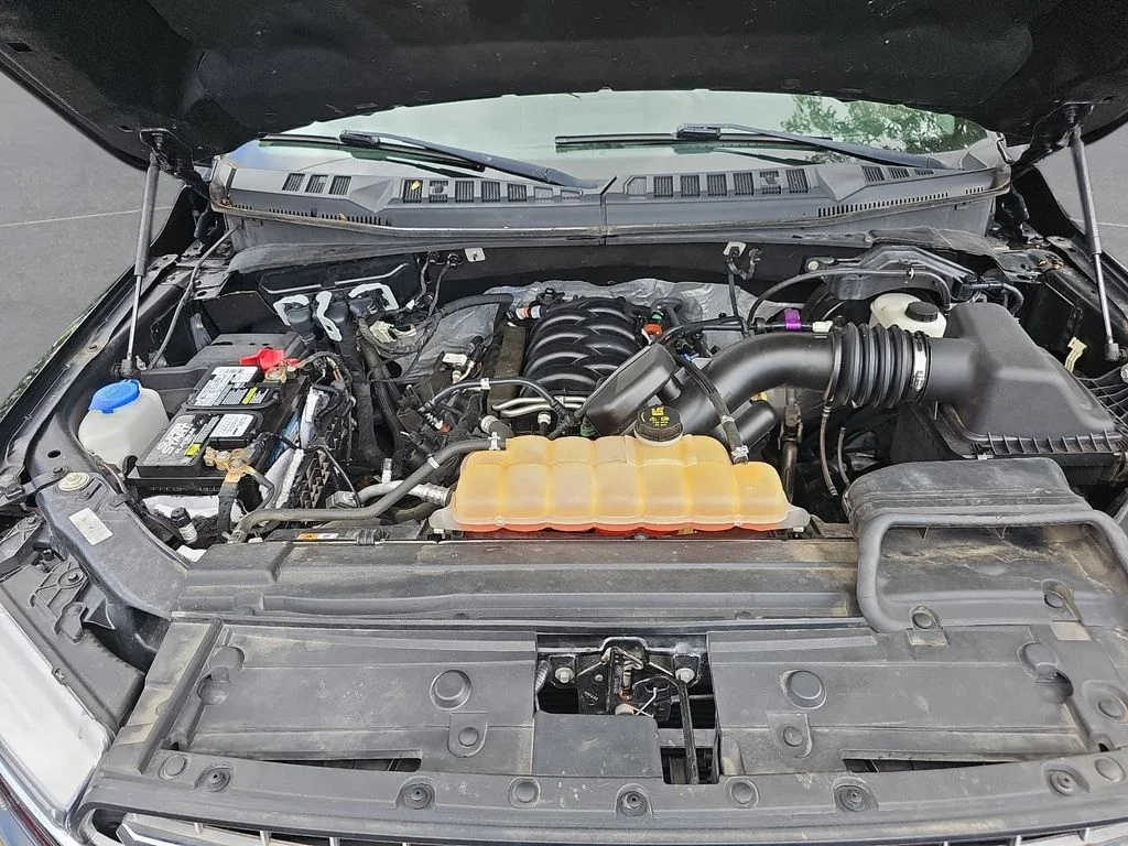 Used 2018 Black Ford XLT image 25