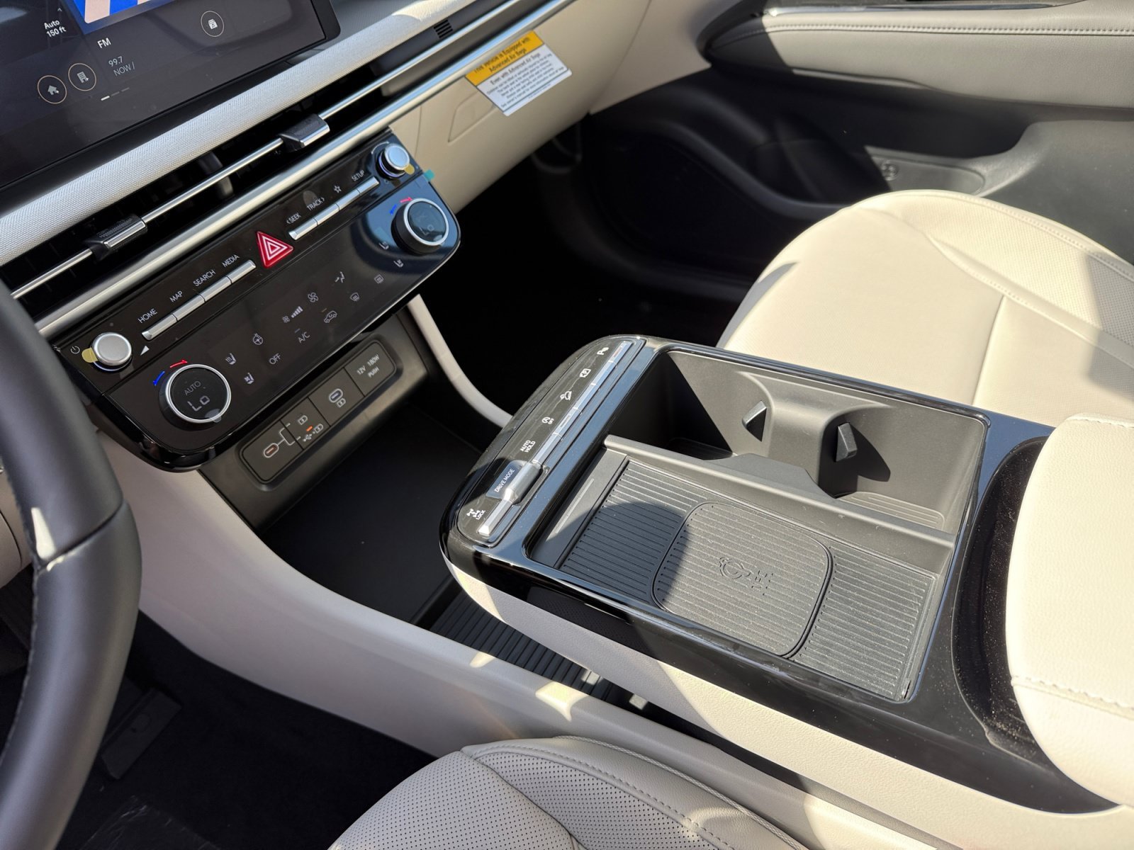 2026 Hyundai Tucson Limited - Photo 13