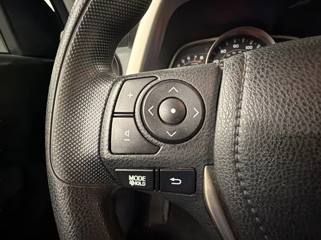 Used 2015 Blue Toyota XLE image 16