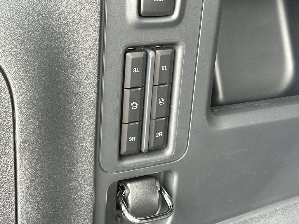 New 2027 Dark Matter Gray Metallic Ford MAX Platinum image 36