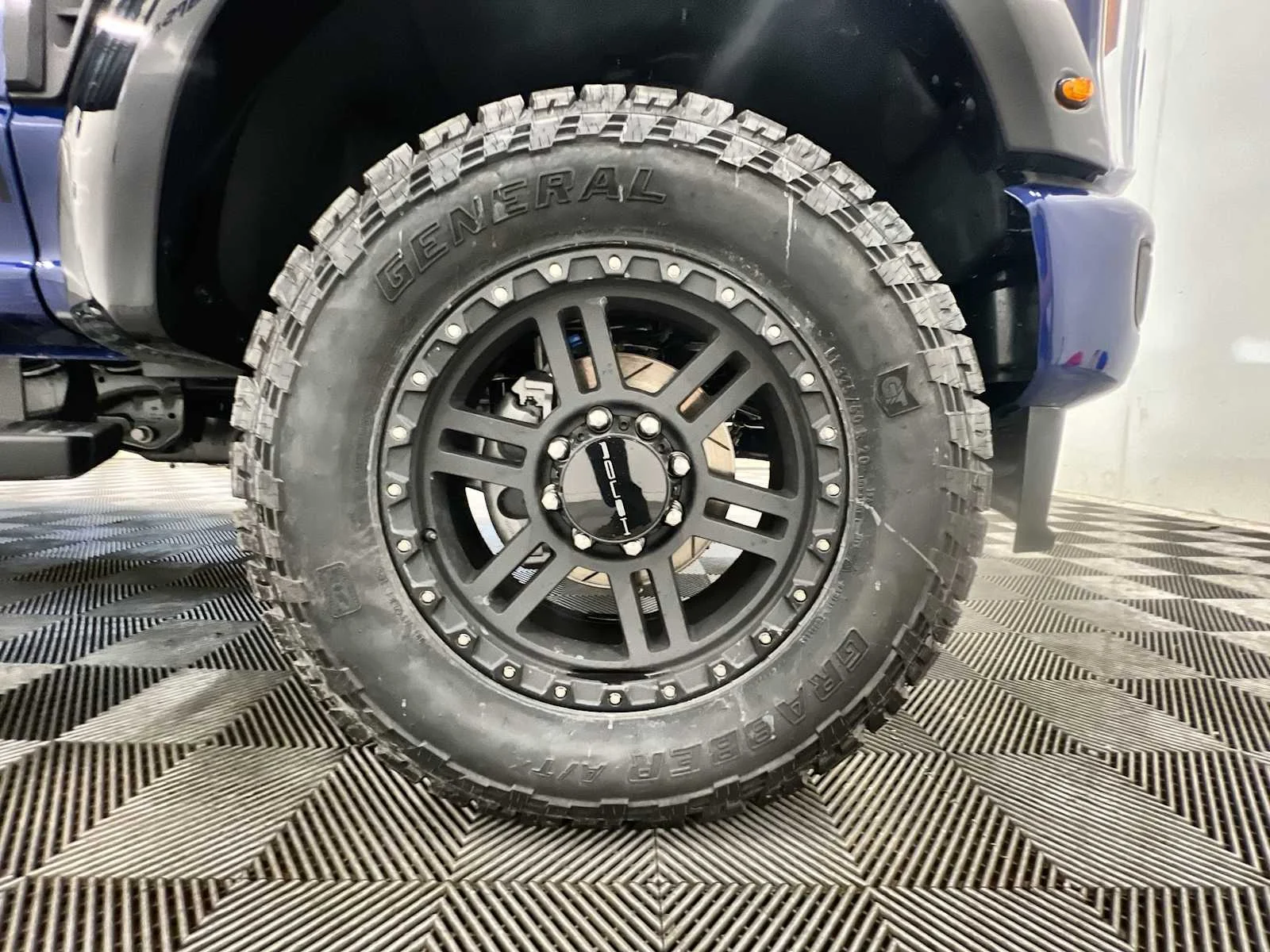 New 2026 Argon Blue Metallic Ford LARIAT image 19