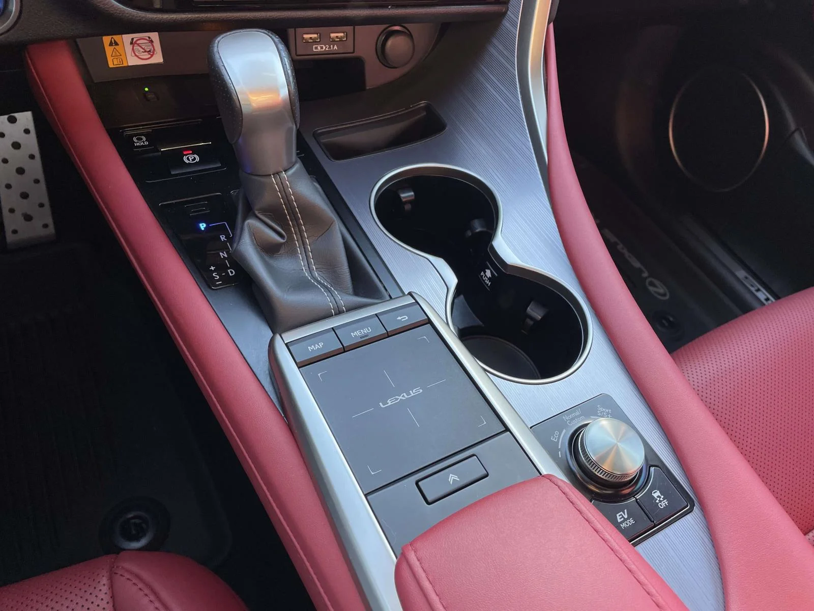 Used 2022 Atomic Silver Lexus F SPORT Handling image 21