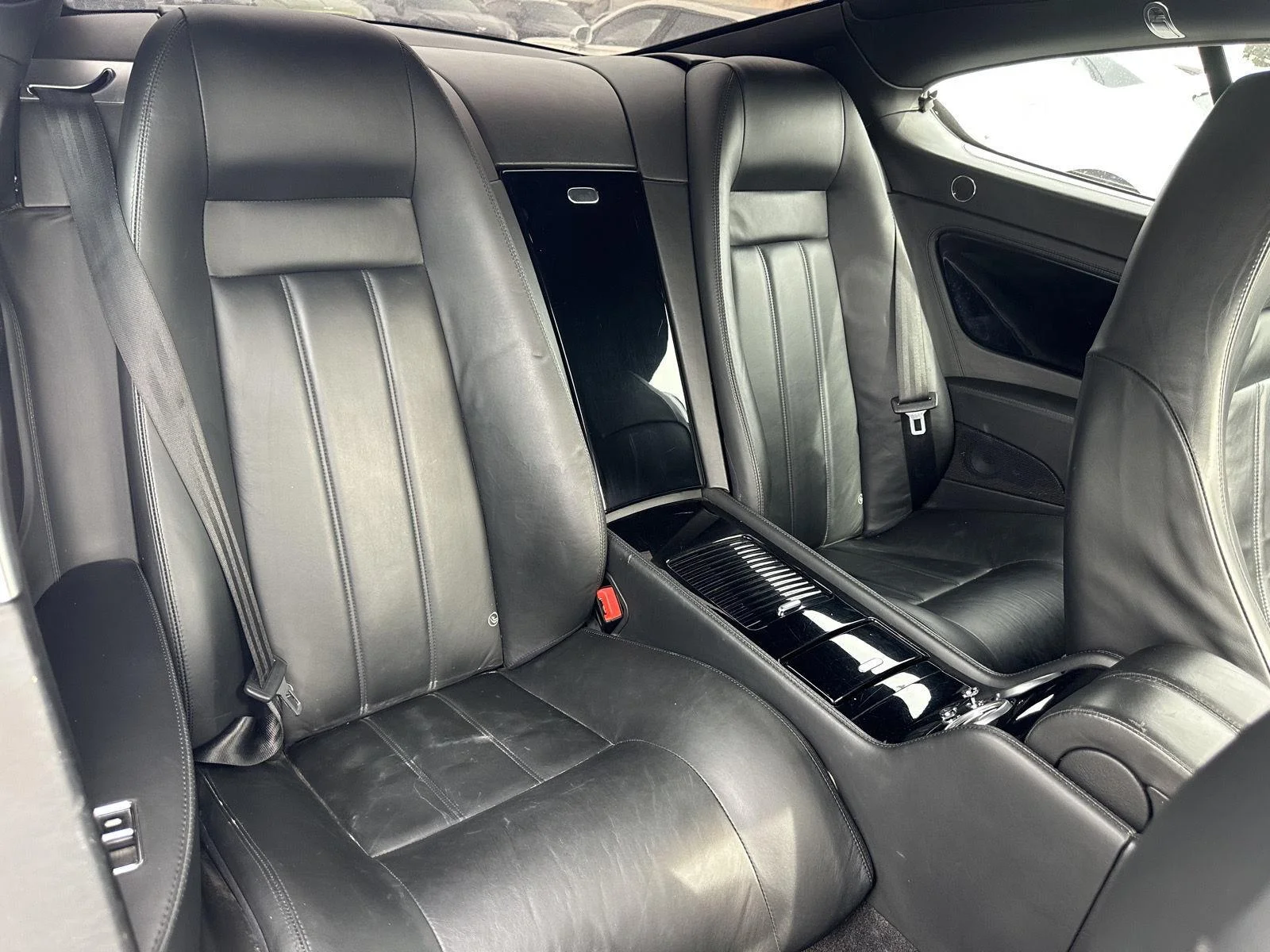 Used 2005 Beluga Bentley GT image 19