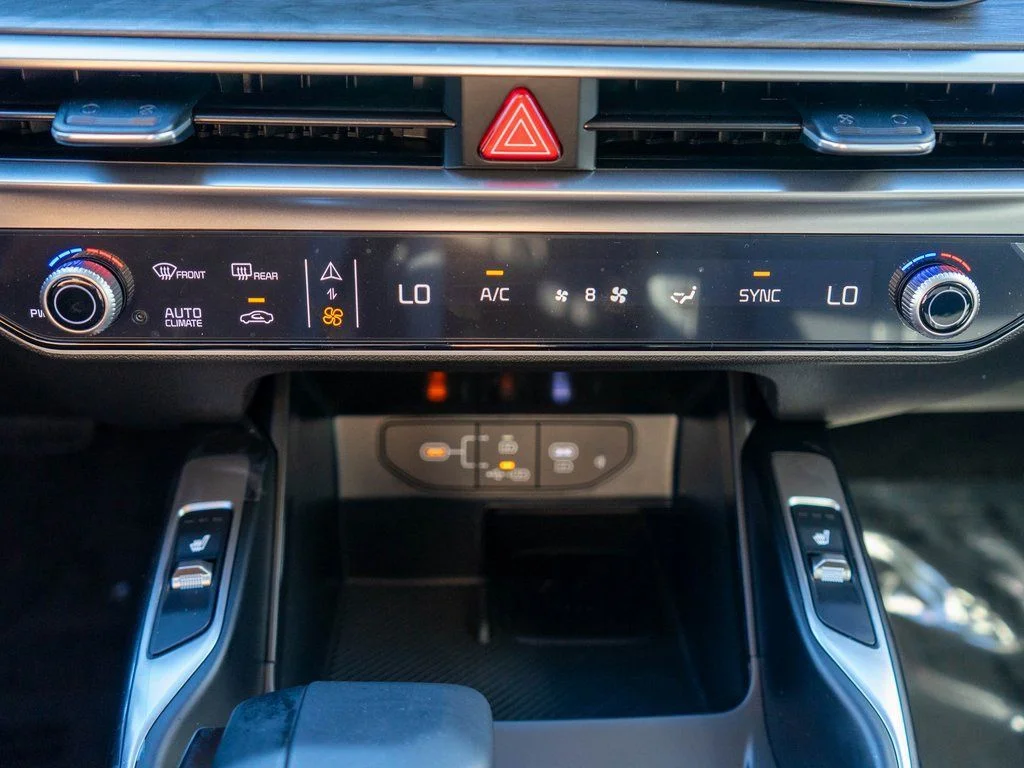 2025 Kia Sorento X-Line EX - Photo 24