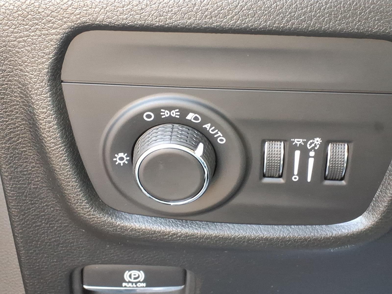 Used 2023 Black Jeep Laredo image 18