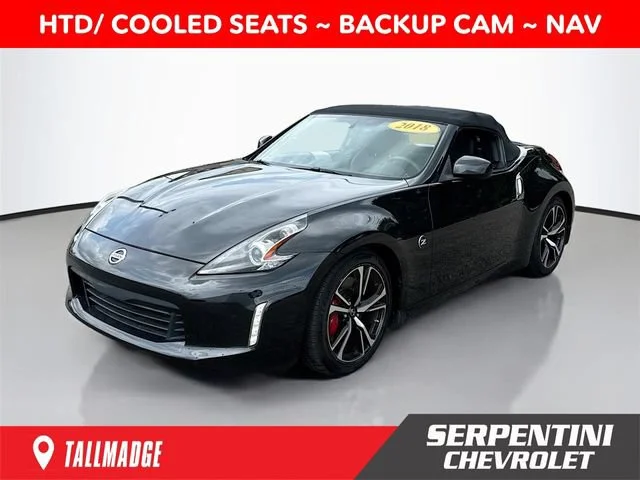 2018 Nissan 370Z Roadster Touring Sport | CarEdge | CarEdge