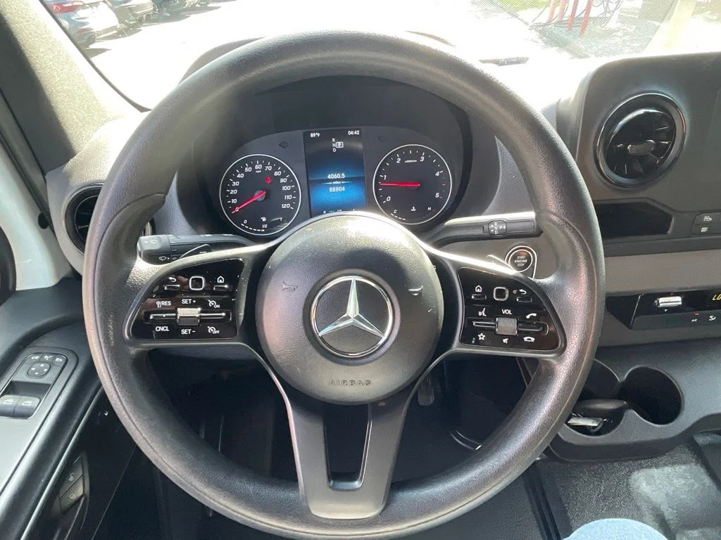 Used 2022 White Mercedes-Benz Cargo 170 WB image 11