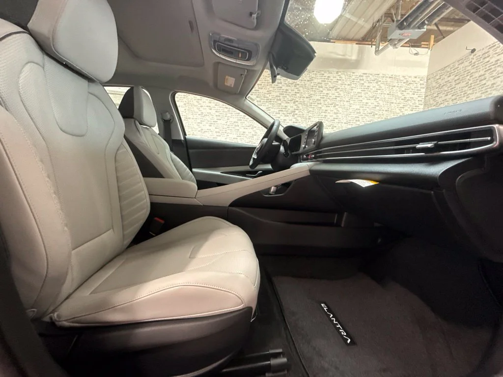 New 2026 Abyss Black Hyundai SEL Sport Plus image 12